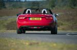 Fiat 124 Spider  2016 года (UK)